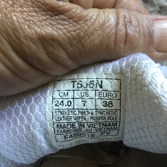 ASICS White Running Shoes - Picture 13 of 13